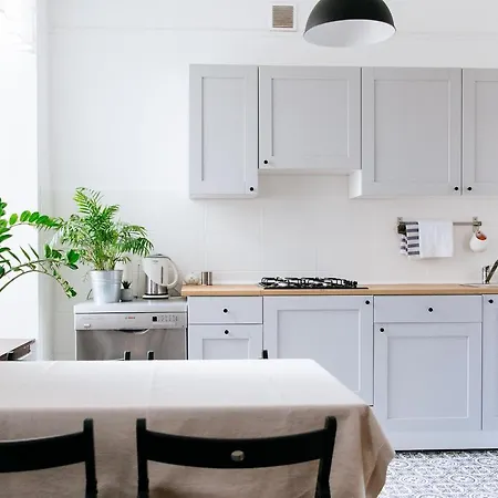 Appartement Comfortable & Spacious Center