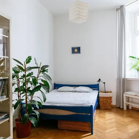 Comfortable & Spacious Center *