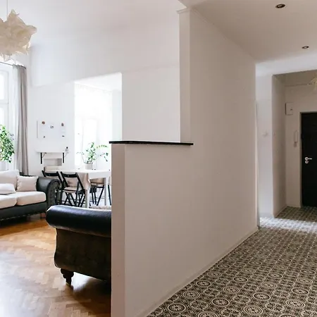 Apartman Comfortable & Spacious Center *