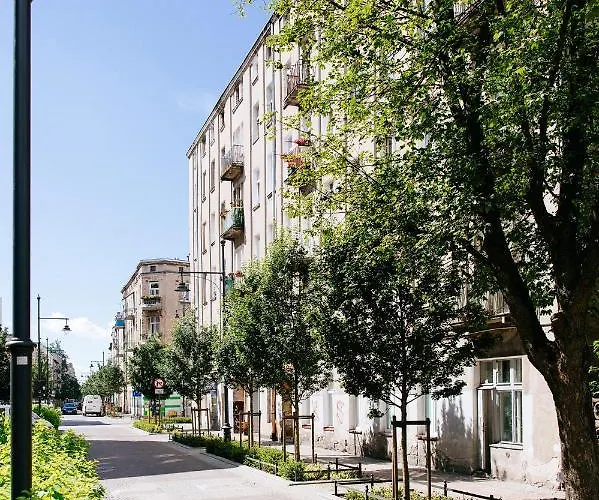 Comfortable & Spacious Center